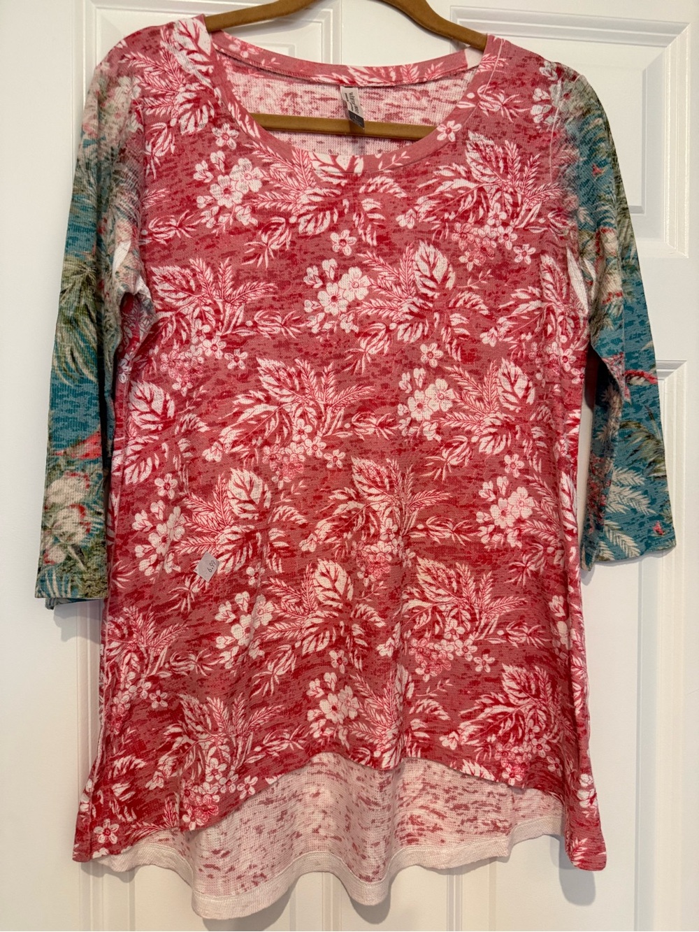 Women's Floral Scoop Neck Long Sleeve Top in Red with Teal Accents